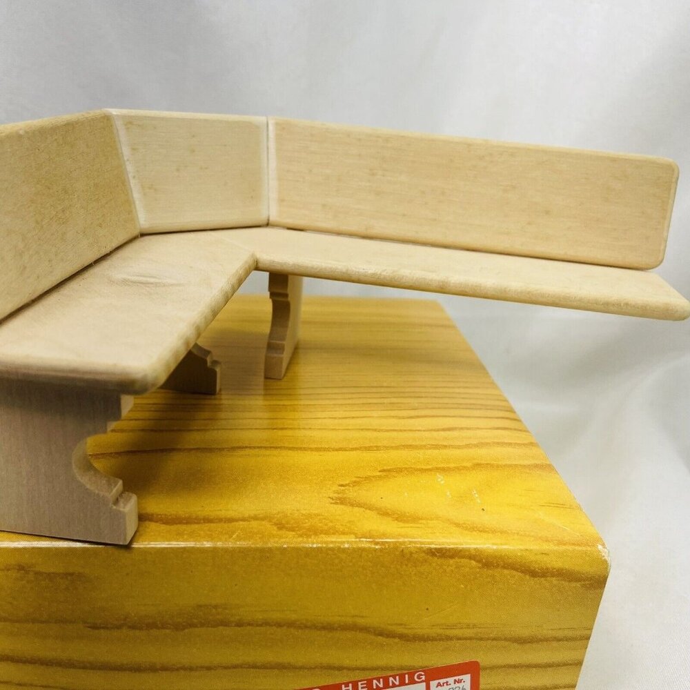 Bodo Hennig Dollhouse Eckbank Banquette Wood Bench Seat 226 DAMAGED MISSING LEG